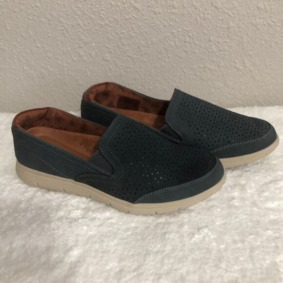 COBB HILL LIDIA SLIP ON WOMEN'S SIZE 7 IN BLUE NUBUCK NWOT - Picture 1 of 7